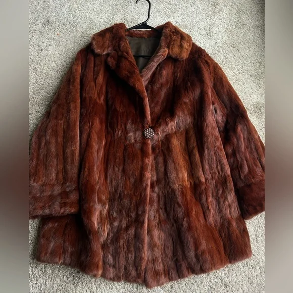 Vintage Luxurious Brown  Natural mink Fur Coat - Picture 3 of 6